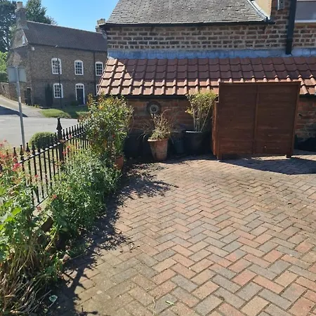 Holiday home The Old School House Nether Poppleton